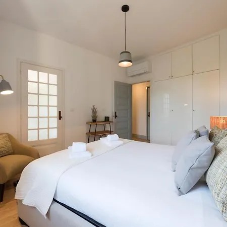 Doura W/ Ac & Balcony By Lovelystay * Porto