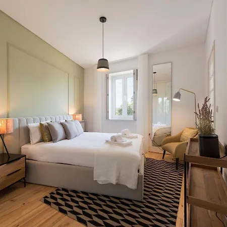 Doura W/ Ac & Balcony By Lovelystay * Porto
