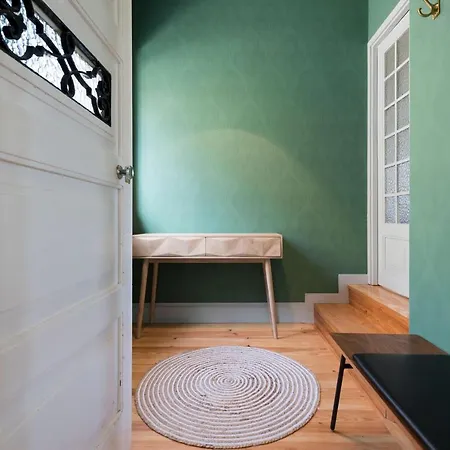 Doura W/ Ac & Balcony By Lovelystay * Porto